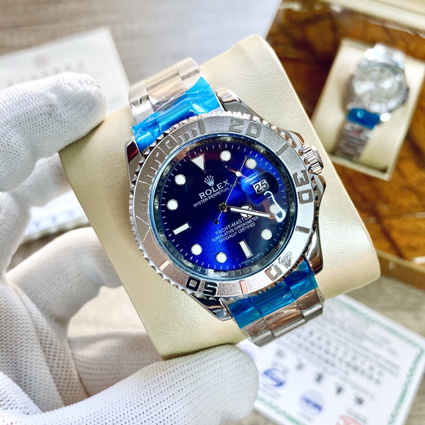 ブランド時計背面デザイン